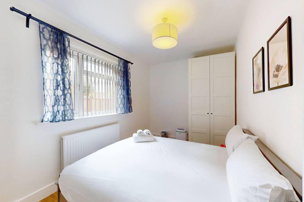 Spacious 2Bd Apartment Cricklewood London Exterior photo